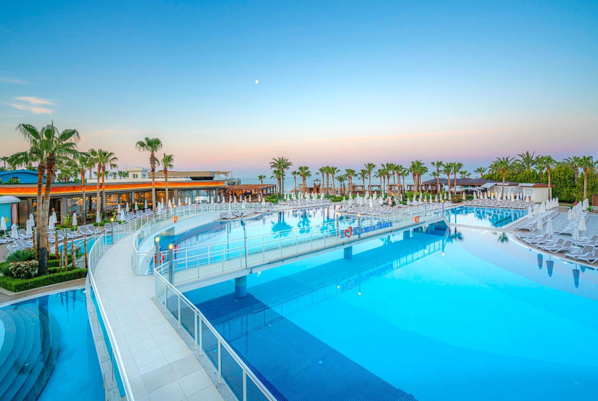 Sidera Kirman Premium Hotel โอคูร์จาลาร์ ภายนอก รูปภาพ